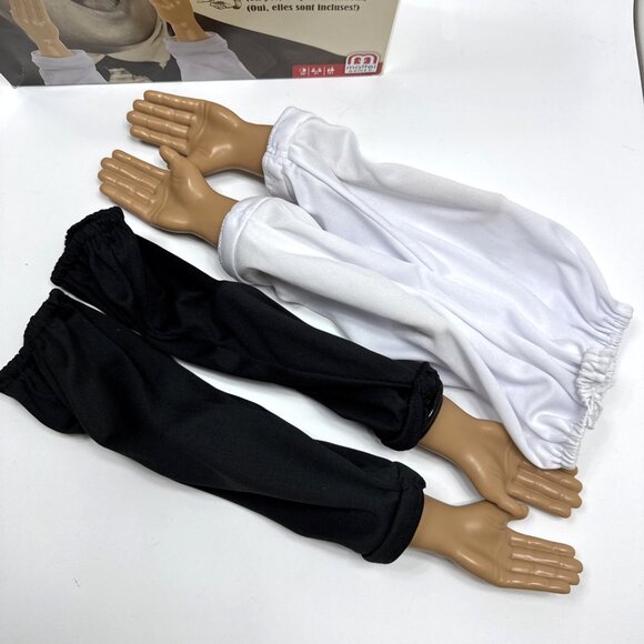 Handimonium The Tiny Hands Card Game Board Game Damaged Box 55 Of 56 Cards - Picture 2 of 4